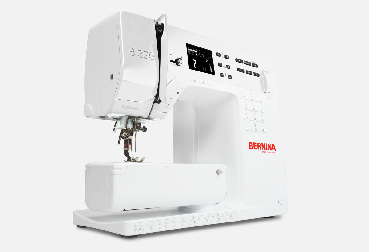 BERNINA 325 - original button-control model three-quarter sewing-machine view