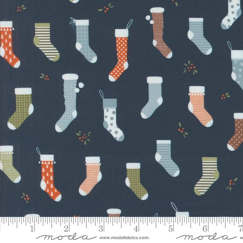 Purrfect Christmas - Midnight - 539041-16 - 44" Wide - Moda