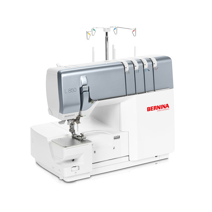 BERNINA L850 machine