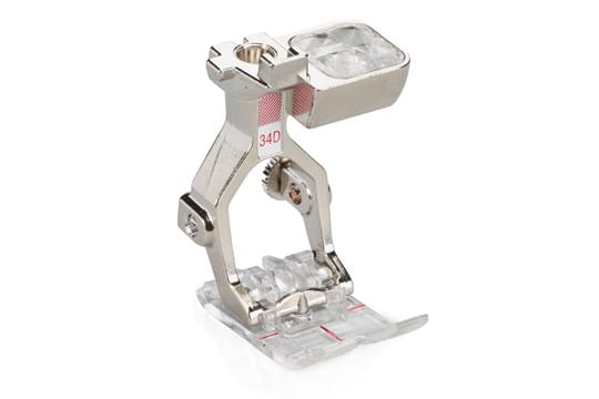 BERNINA Reverse Pattern Foot with Clear Sole #34D
